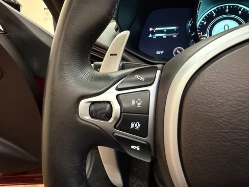 Used 2021 Aston Martin V8 Vantage Roadster image 40