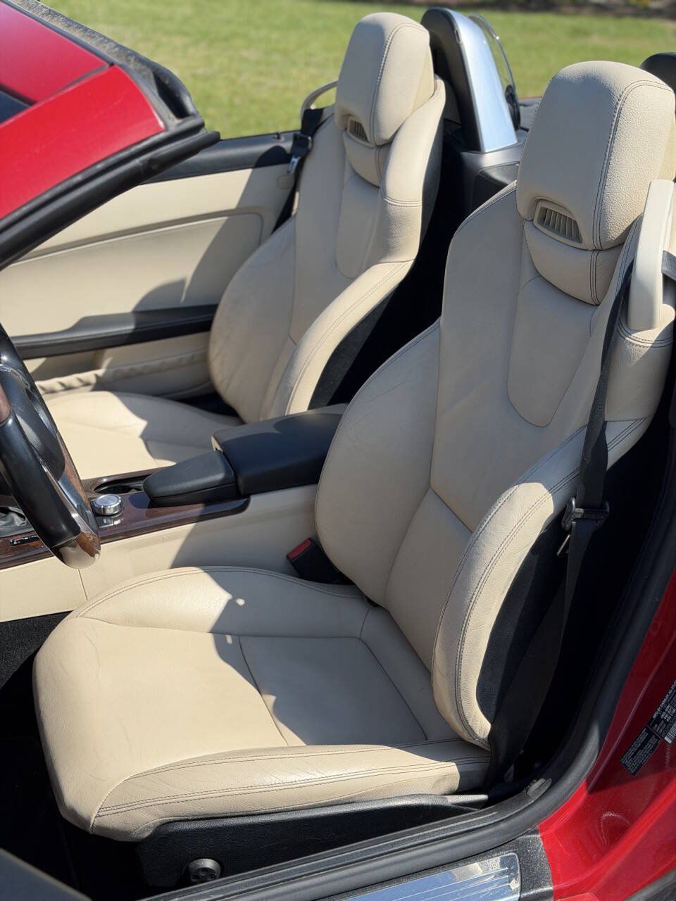 Used 2013 Mercedes-Benz SLK 350 image 28