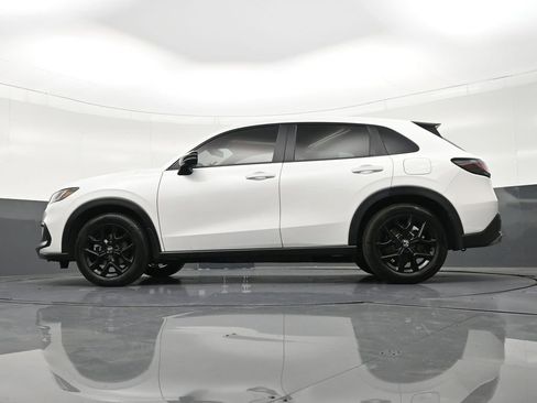 Used 2025 Honda HR-V Sport image 26