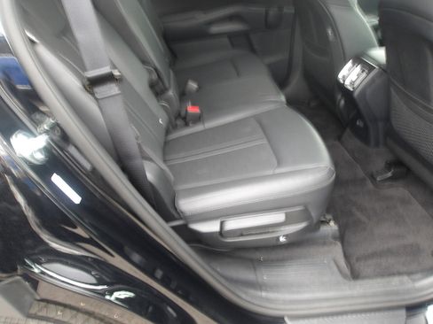 Used 2025 Kia Sorento S w/ Panoramic Sunroof Package AWD/4WD image 11