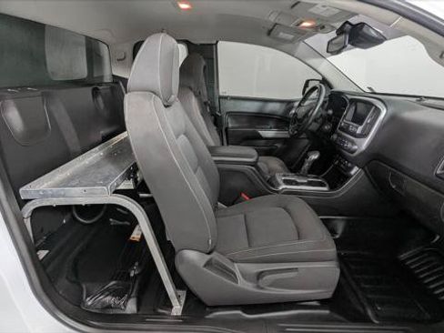 Used 2022 Chevrolet Colorado LT w/ Fleet Safety Package RWD image 17