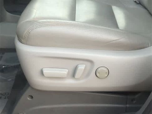 Used 2020 Toyota Sienna XLE image 17