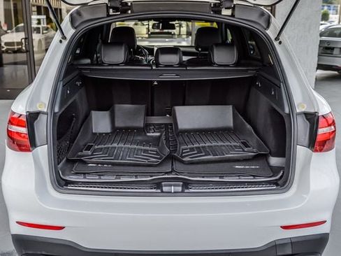 Used 2019 Mercedes-Benz GLC 300 image 11