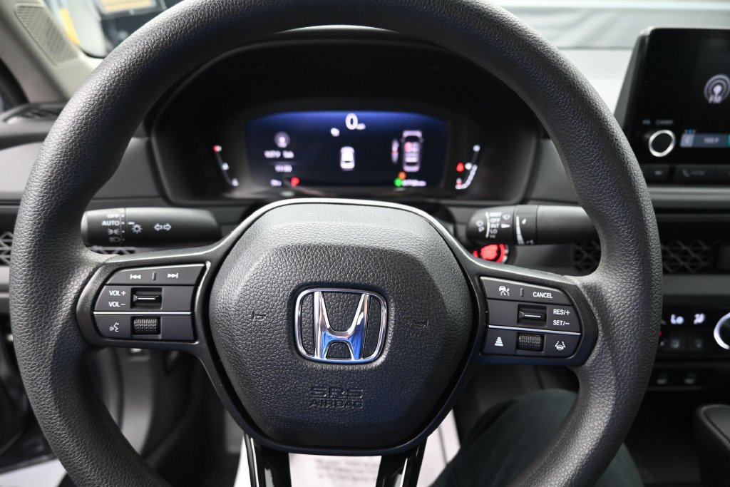Used 2025 Honda Accord SE image 24