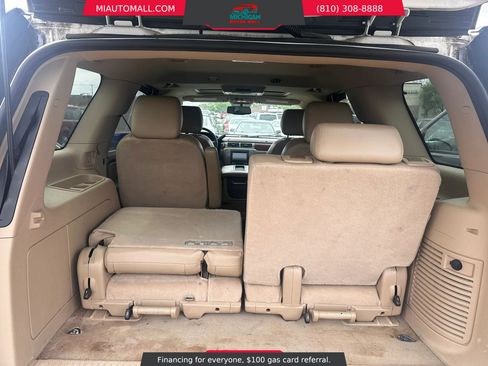 Used 2012 GMC Yukon SLT w/ SLT-2 Equipment Package AWD/4WD image 18