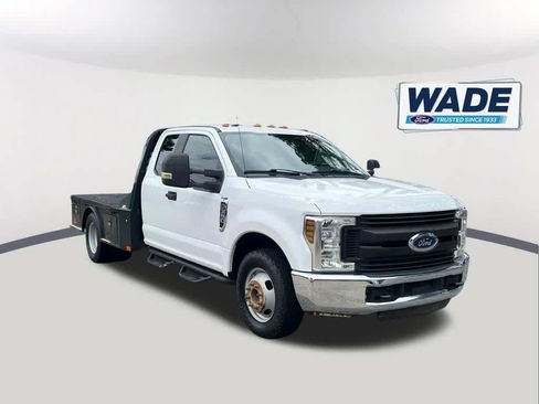 Used 2019 Ford F350 XL w/ XL Value Package RWD image 3