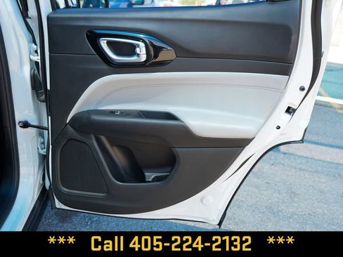 Used 2025 Jeep Compass Limited AWD/4WD image 26