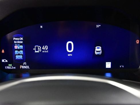 Used 2025 Ford Explorer Active AWD/4WD image 17