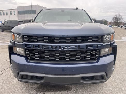 Used 2020 Chevrolet Silverado 1500 Custom w/ Custom Value Package image 2