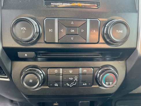 Used 2017 Ford F350 XLT image 19