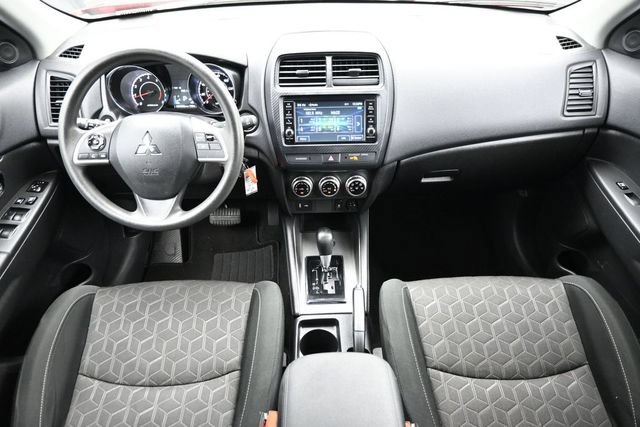 Used 2024 Mitsubishi Outlander Sport ES AWD/4WD image 10