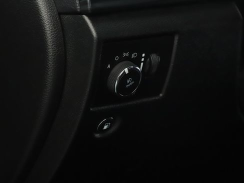 Used 2020 Jeep Grand Cherokee Altitude image 8