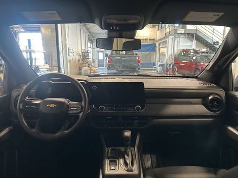 Used 2023 Chevrolet Colorado W/T RWD image 14