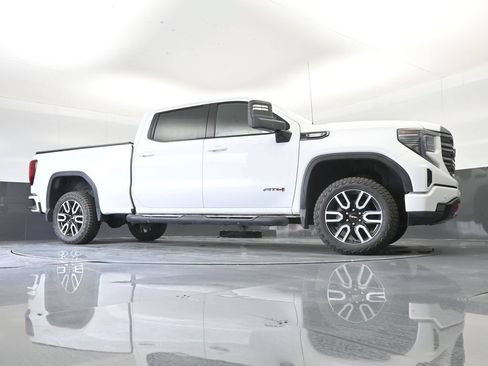 Used 2023 GMC Sierra 1500 AT4 AWD/4WD image 35