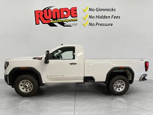 Used 2024 GMC Sierra 3500 Pro AWD/4WD image 3