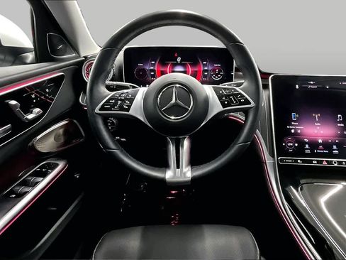 Used 2023 Mercedes-Benz C 300 Sedan image 5