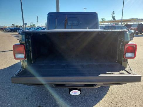 Used 2023 Jeep Gladiator Mojave w/ Trailer Tow Package image 10