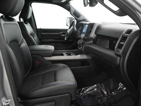 Used 2019 RAM 1500 Sport w/ Level 2 Equipment Group AWD/4WD image 11