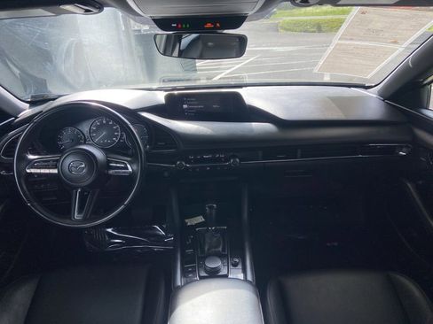 Used 2019 MAZDA MAZDA3 Hatchback w/ Preferred Package FWD image 13