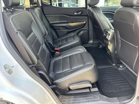 Used 2019 GMC Acadia Denali image 15