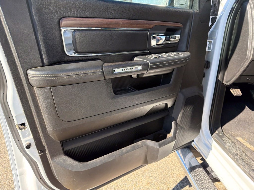 Used 2015 RAM 1500 Laramie w/ Convenience Group AWD/4WD image 12