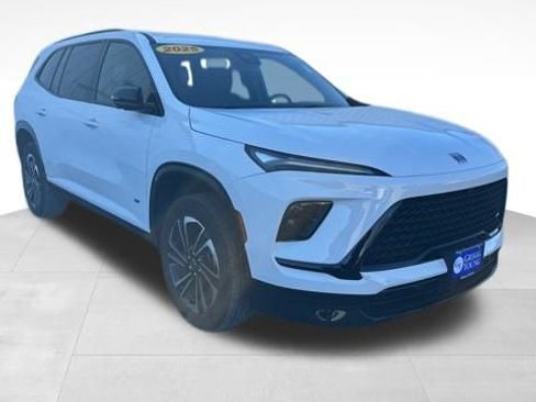 Used 2025 Buick Enclave Sport Touring image 10