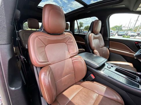 Used 2021 Lincoln Aviator Reserve w/ Equipment Group 202A AWD/4WD image 51