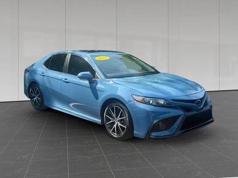 Used 2023 Toyota Camry SE w/ Convenience Package FWD image 7