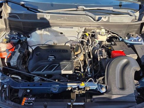 Used 2021 Buick Encore GX Essence w/ Experience Buick Package image 20