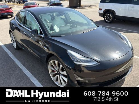 Used 2018 Tesla Model 3 Performance image 1
