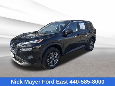 Used 2023 Nissan Rogue S image 4