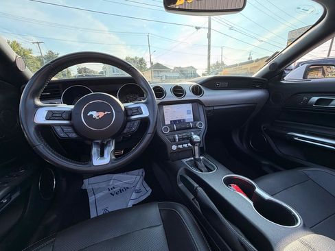 Used 2020 Ford Mustang GT Premium RWD image 9
