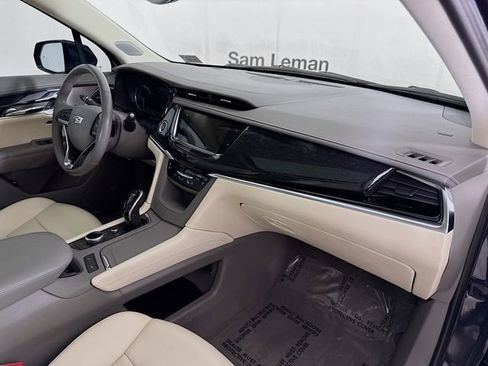 Used 2023 Cadillac XT6 Premium Luxury FWD image 32