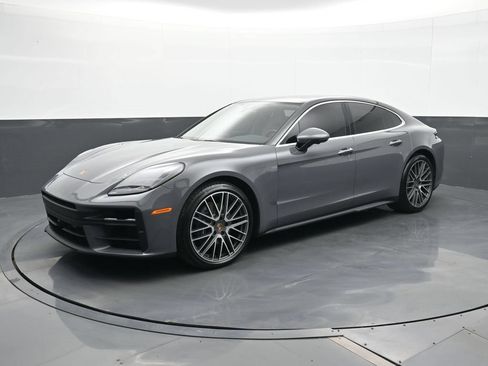 Certified 2025 Porsche Panamera 4 AWD/4WD image 1