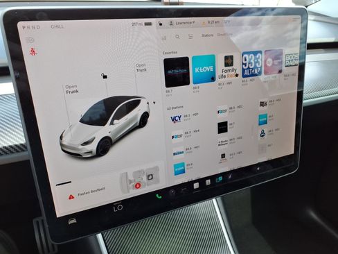 Used 2020 Tesla Model Y Long Range AWD/4WD image 26