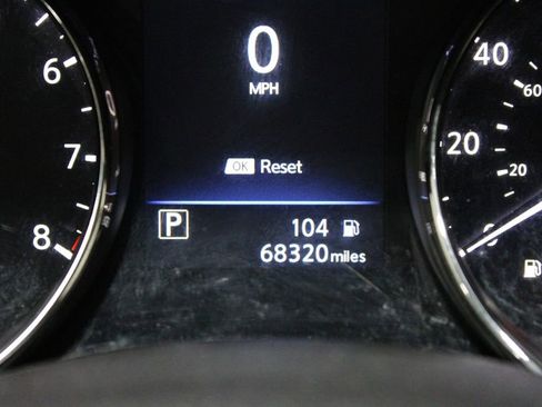 Used 2020 Nissan Rogue SV image 32