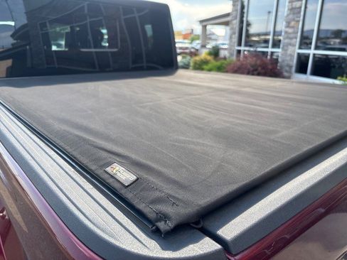 Used 2021 Jeep Gladiator Sport image 32