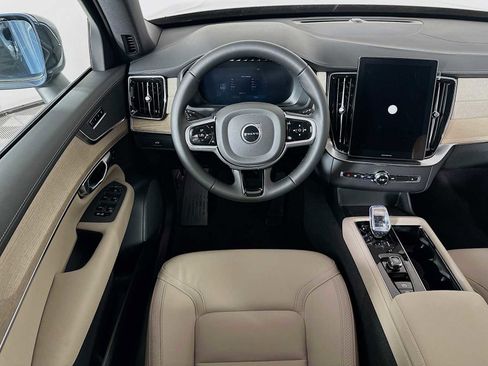 New 2026 Volvo XC90 B5 Core image 21