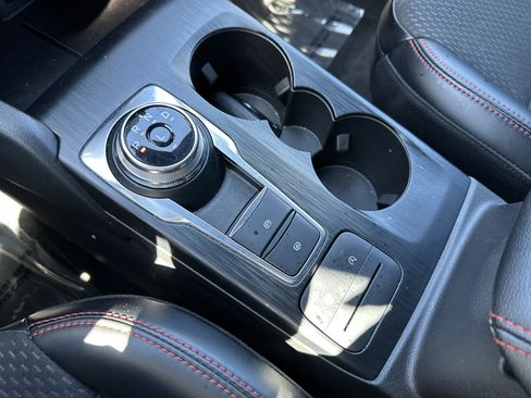 Used 2025 Ford Escape ST-Line AWD/4WD image 19
