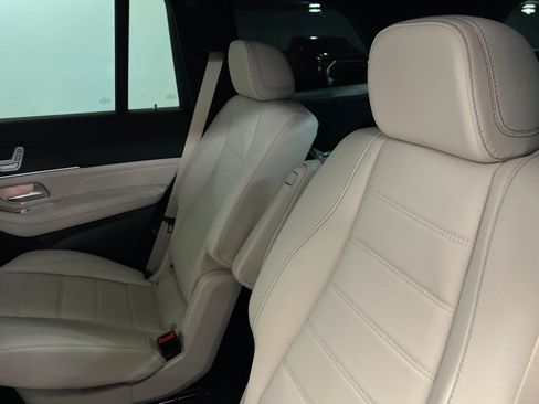 New 2026 Mercedes-Benz GLS 580 4MATIC image 20