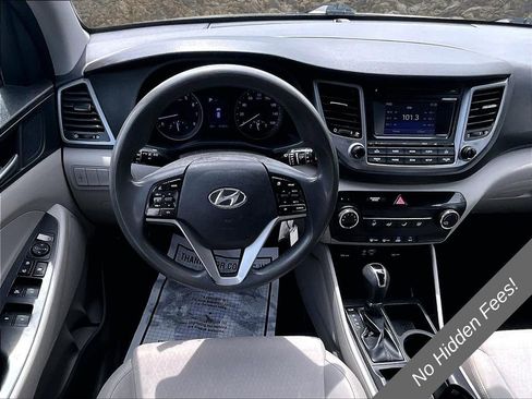 Used 2017 Hyundai Tucson SE AWD/4WD image 5