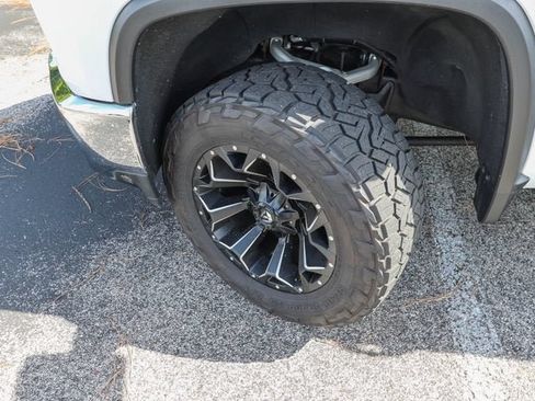 Used 2023 Chevrolet Silverado 2500 LTZ AWD/4WD image 30