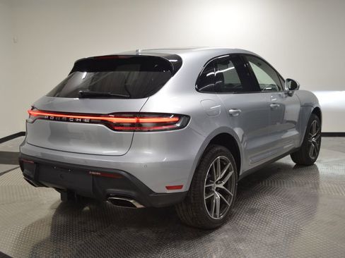 New 2026 Porsche Macan image 5