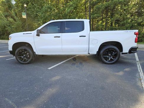 Used 2024 Chevrolet Silverado 1500 W/T w/ Trailering Package AWD/4WD image 2