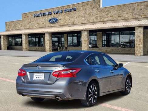 Used 2016 Nissan Altima 2.5 SV image 5