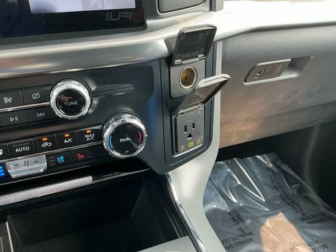 Certified 2024 Ford F150 Lariat w/ FX4 Off-Road Package AWD/4WD image 26