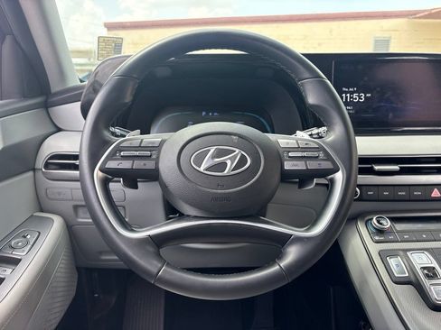 Used 2024 Hyundai Palisade SEL FWD image 19