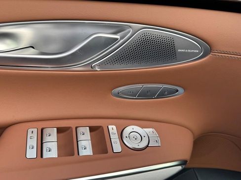 New 2026 Genesis GV70 2.5T Advanced image 11