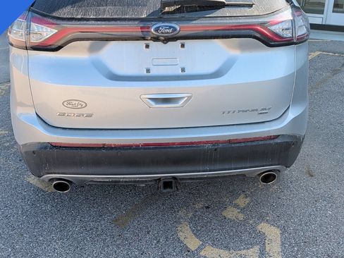 Used 2016 Ford Edge Titanium w/ Technology Package AWD/4WD image 5