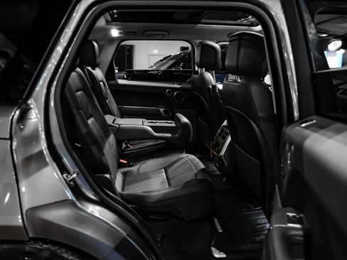 Used 2019 Land Rover Range Rover Sport HSE AWD/4WD image 33